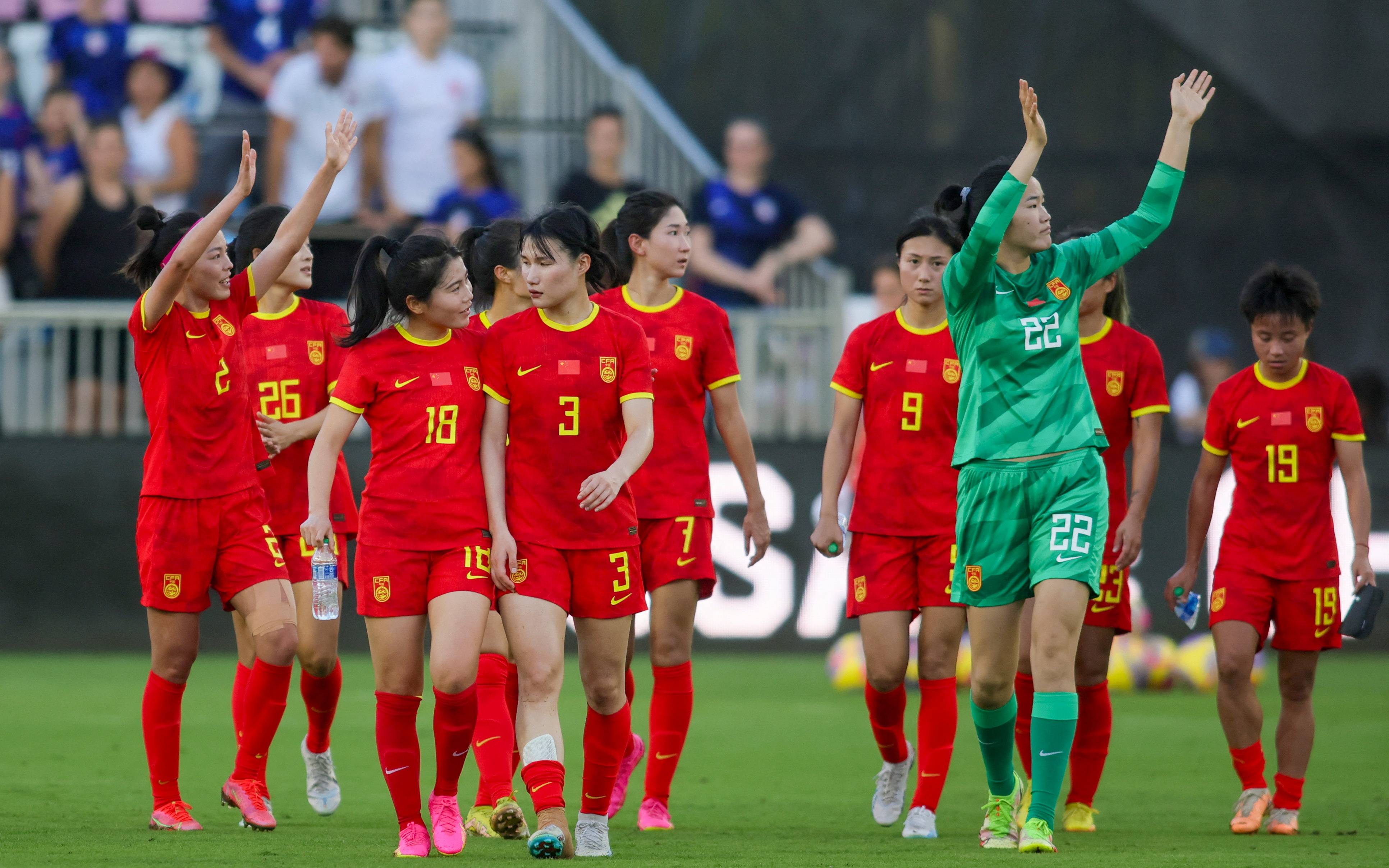 韩国女足遭遇瓶颈，球员展现团队精神的简单介绍